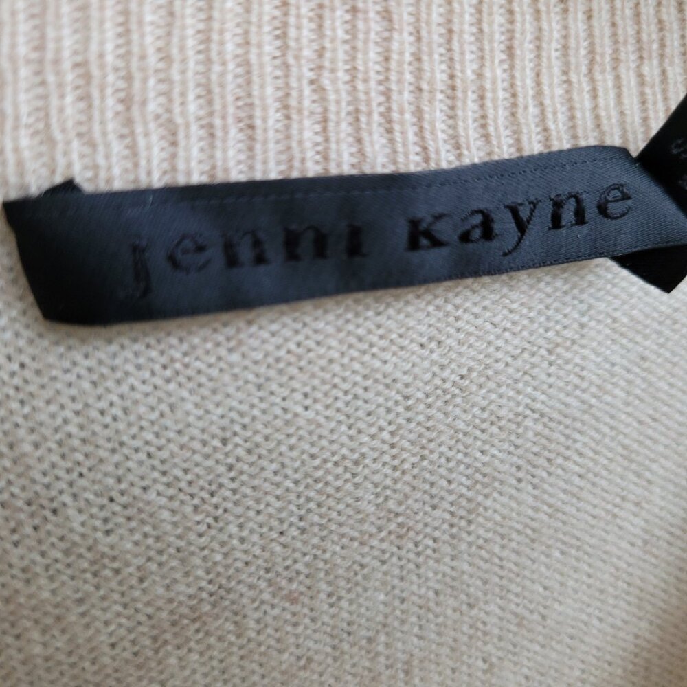Jenni Kayne Flynn V-Neck Cashmere Sweater in Light Oatmeal - Picture 10 of 15